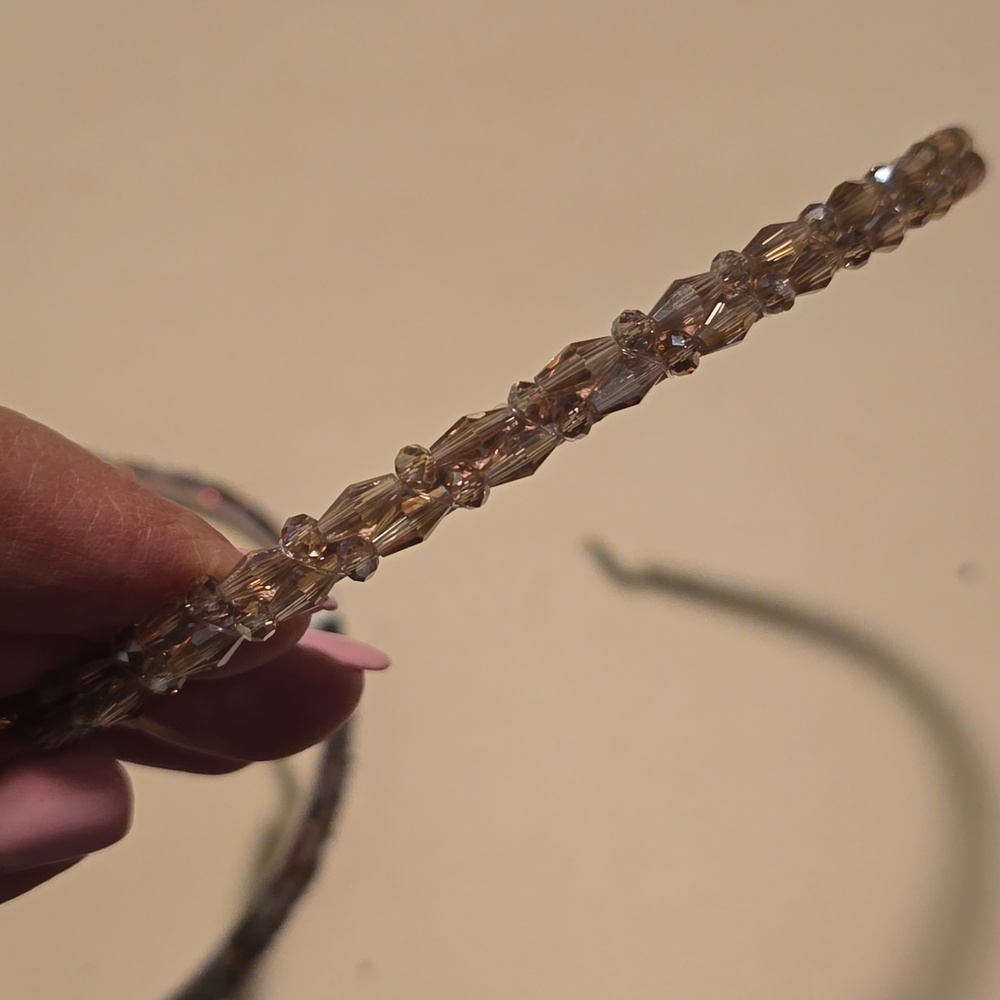 NWT Beautiful Ann Taylor Beaded Headband Set in Champagne and Smoky Brown - Picture 4 of 5